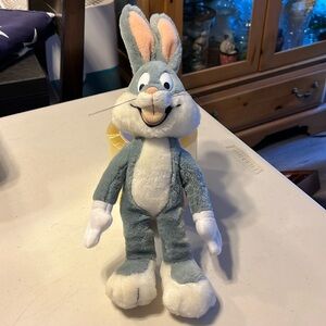 Vintage 1991 Warner Bros. character plush 13.5 inches tall Bugs Bunny preowned